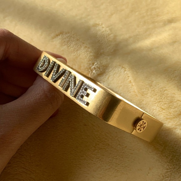 Tory Burch Jewelry - Tory burch bangle